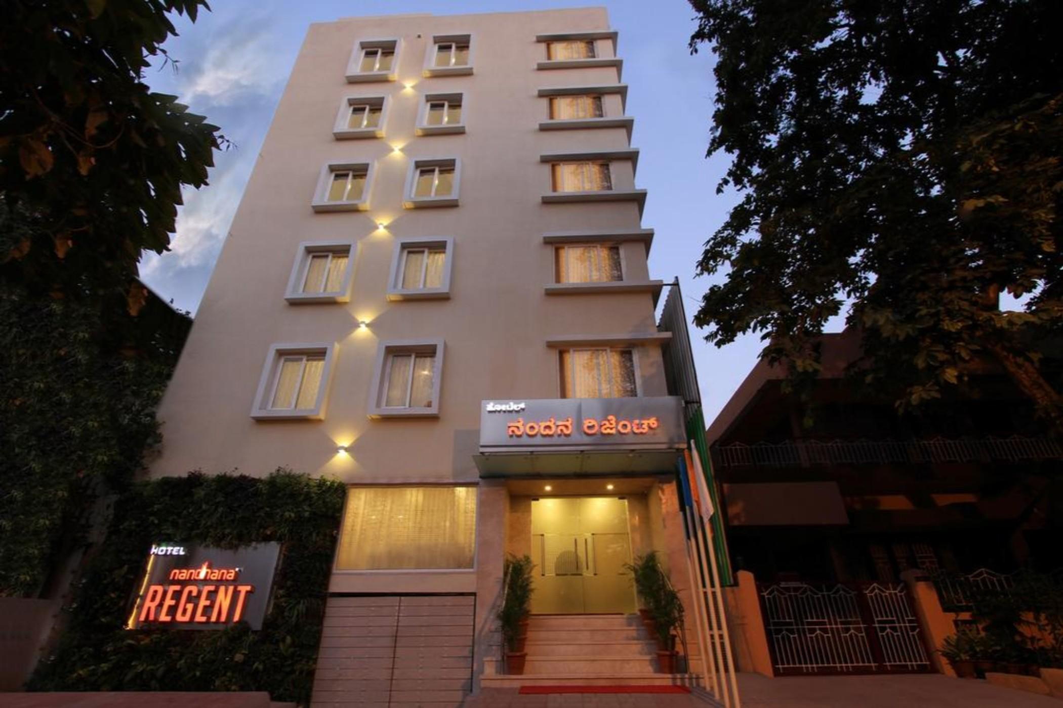 La Sara Regent Hotel Bangalore Buitenkant foto